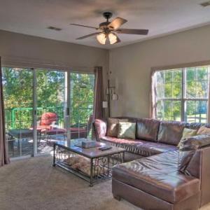 Quiet Resort Condo with Patio 5 Mi to 76 Strip