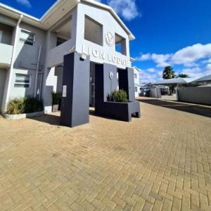 Lion Lodge