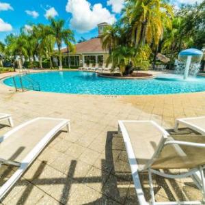 Lucaya Village 3 Bedroom Vacation Townhome 1809