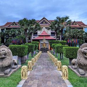 Empress Angkor Resort & Spa