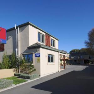 Courtesy Court Motel