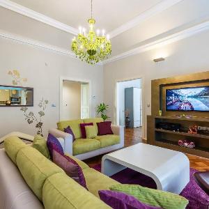 Luxurious Downtown Apartment by MABANO ESTATES
