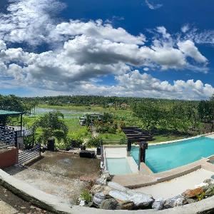 Vine Woods Resort in Batangas City