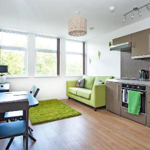 Modern 1 Bed Apartment in City Centre - 301