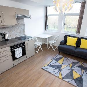 Modern 1 Bed Apartment in City Centre - 312