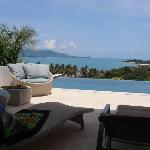 Samui Sunset Deluxe Villa with Beach Access