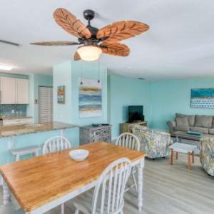 Seascape Family Beach Retreat