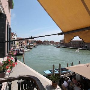 AMETISTA Suite with panoramic Canal view