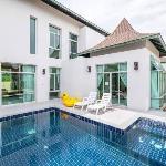 Stunning giant 3BR pool villa l max 8 pax - VVP18