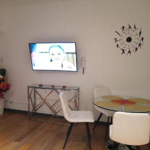 Modern&Cozy 1-BR+barcony+wifi+gym+pool+cinema room