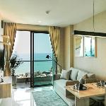 The Riviera 1bed sea view room