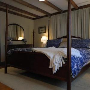 1810 House Bed & Breakfast