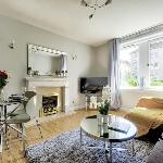 Love Leith - City Centre Apartment - Free Parking