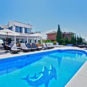 ***Luxurious beach side Villa near Marbella***