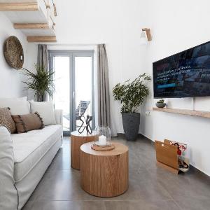 Pnoi Suites 2 Bedroom Split Level Apartment