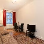 Kensington Comfort Apt 8 - Superior 1 BR London 