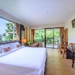 Deluxe Corner Room@Patong Lodge Hotel Phuket.