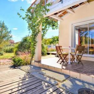 Awesome home in Pont-Saint-Esprit with WiFi and 2 Bedrooms