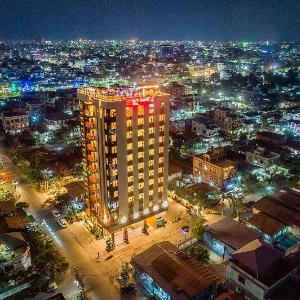 Ritz Grand Hotel