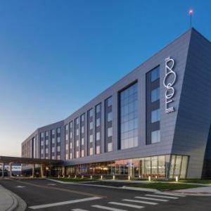 The Rose Hotel Chicago O'Hare Tapestry Collection by Hilton hotel in Rosemont