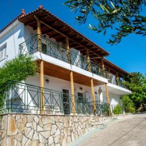 Thimios Rooms