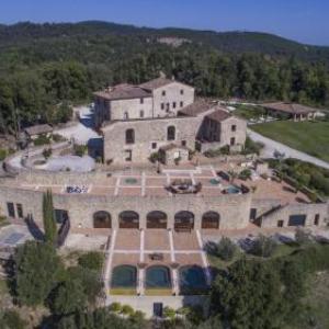 Castello di Tocchi Villa Sleeps 27 Pool Air Con