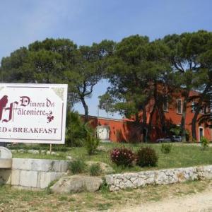 Dimora Del Falconiere B&B