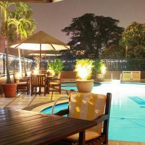 Travellers Suites Serviced Apartments