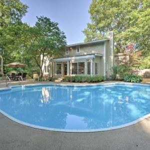 Lovely Holland Home with 1 Mi to Lake Michigan!