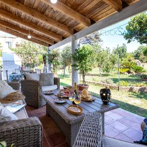 Villa Angela in Alghero surrounded by greenery for 67 people