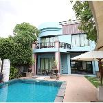 BeachFront Poolvilla for 20 People| Pranburi Beach