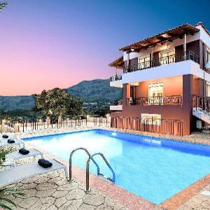 Villa Kermes Heated Pool