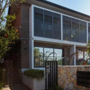 Cosy and Well-lit Loft Five Minutes from Manly
