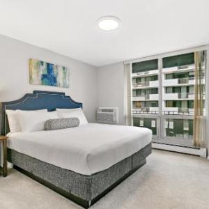 1BR Staycation Getaway in Downtown Oak Park