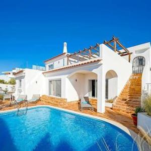 Vale do Lobo Villa Sleeps 8 with Pool Air Con and WiFi