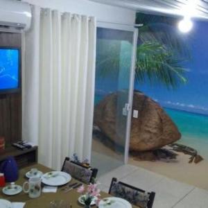 KITNET COM AR CONDICIONADO TV A CABO E WI-FI...