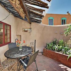 Reposada - Charming Condo with Courtyard & Fireplaces condo