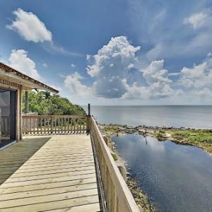 Big Ocean Views! Beach Hideaway with Provided Kayaks home