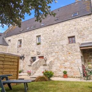 Holiday Home Manoir des Halles - PLC258