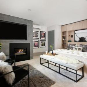 New 2 BR 2 and a half Bath - Luxurious Aspen Mountain Modern!