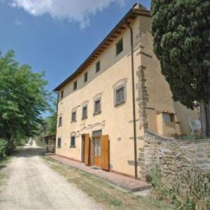 Romola Apartment Sleeps 6 with Pool and WiFi