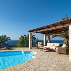 Kleismata Villa Sleeps 7 with Pool and Air Con