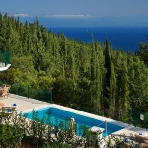 Matsoukata Villa Sleeps 6 with Pool and Air Con