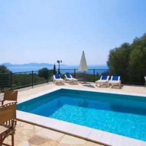 Tzamarellata Villa Sleeps 7 with Pool and Air Con