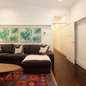 Spacious Family Unit with Backyard Metres to Bondi Beach