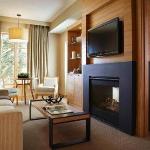 Viceroy 1 Bedroom Condo Ski-in Ski-out in the heart of the village Snowmass Village