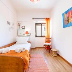 GuestReady - Bright and Colorful Apartment in Ajuda