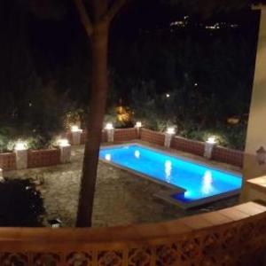 Casa Mariones