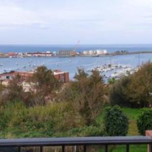 House with 3 bedrooms in Vibo Marina with wonderful sea view and furnished terrace 400 m from the beach