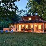 Beautiful Country Villa w/ Prvt Pool Garden & BBQ